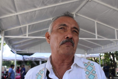 Con vigilancia privada se cuida también la seguridad en el tianguis de Temixco, mencionó José Trujillo Ortiz.  