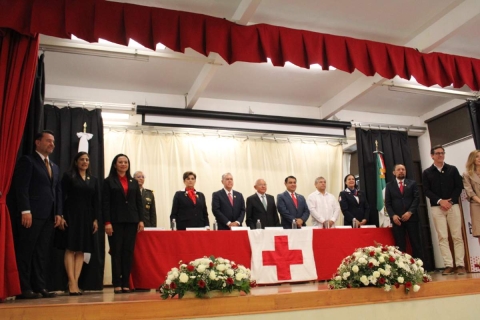 La Cruz Roja dio inicio a la Colecta Nacional 2025 en Morelos, con la asistencia de autoridades estatales y del presidente nacional de la institución, Carlos Freaner.  