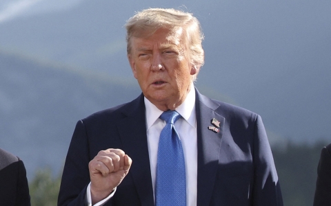 Trump afirma conocer paradero de líder supremo de Irán; descarta eliminarlo por ahora