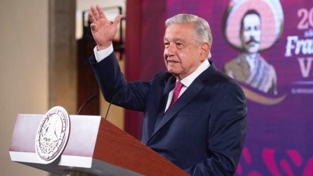 AMLO pide que manifestaciones del #8M se desarrollen sin violencia