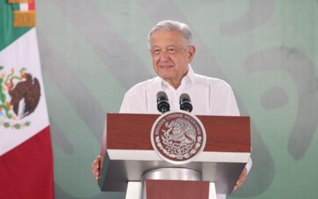 AMLO celebra recuperación de 2.5 mdd en bienes de García Luna