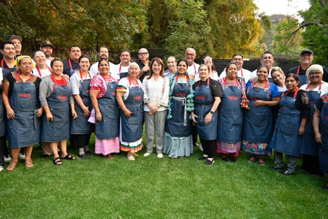 Destaca Margarita Gonz&aacute;lez Saravia riqueza gastron&oacute;mica de Morelos en evento 'Mesas de campo'