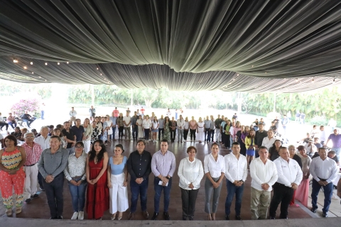 Presidentes de consejo y delegados de Jiutepec reciben constancia de mayoría