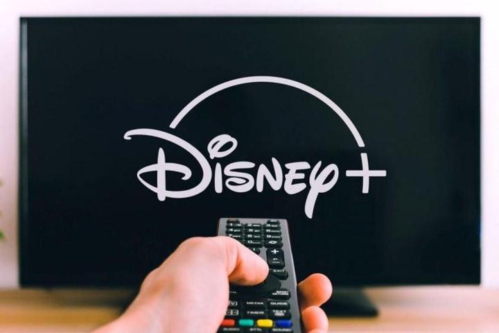 Totalplay ya prueba las apps oficiales de Disney+ y Star+ en sus decodificadores en México