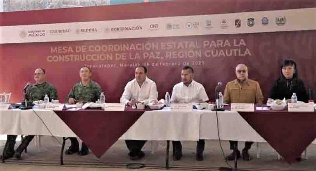 Autoridades estatales, militares y municipales participaron en la Mesa.