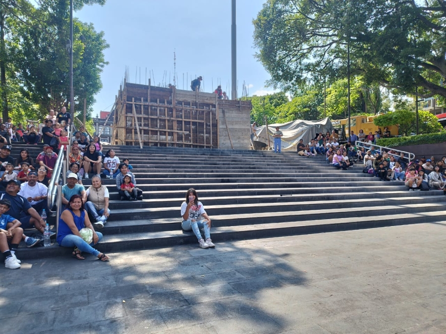 Arribó al centro de Cuernavaca estatua ecuestre del general Emiliano Zapata