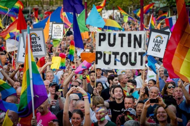 Rusia prohíbe el activismo LGBTQ+ por &#039;extremista&#039;