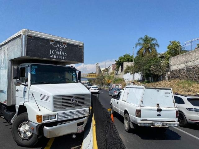 El hecho provocó caos vial en la autopista.