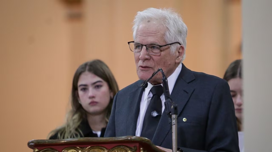 Miguel Uribe Londoño ocupará el lugar de su hijo como precandidato presidencial