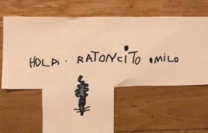 Niño con COVID deja cubrebocas al &quot;Ratón Pérez&quot;.