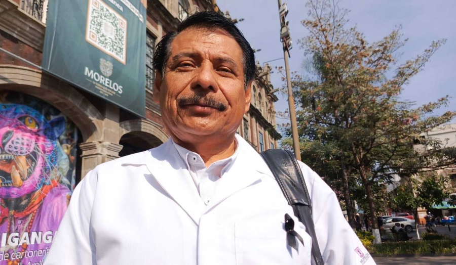 Mantienen protesta trabajadores sindicalizados de Salud