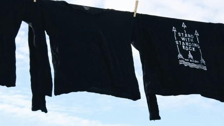 Tips para lavar ropa negra y que no se vuelva opaca