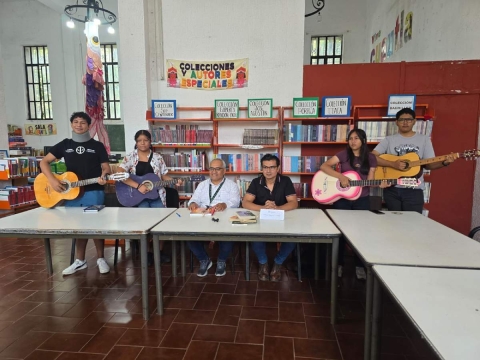 Los organizadores hicieron la invitación al público en general.