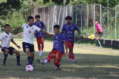 Caudillos de Morelos se puso rápidamente arriba en el marcador en la Unidad Deportiva de Chiconcuac.