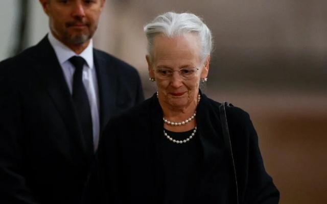 La reina de Dinamarca da positivo por Covid-19 tras el funeral de Isabel II