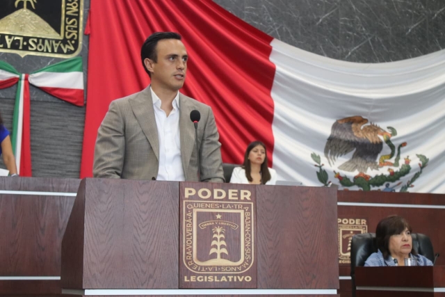 Promueve Daniel Mart&iacute;nez un modelo de salud mental de cercan&iacute;a con la comunidad