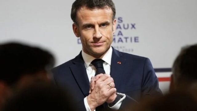 Macron elogia a los videojuegos después de criticarlos durante disturbios