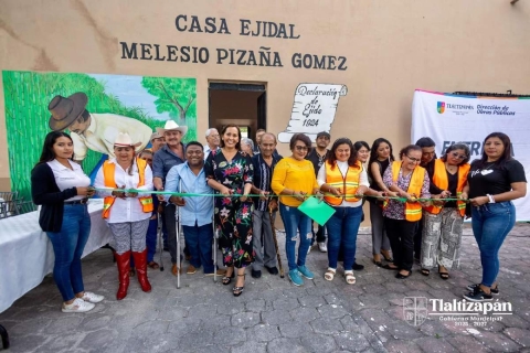Ejidatarios de Tlaltizapán celebraron la reapertura de la casa ejidal, que es donde desarrollan su vida comunitaria.