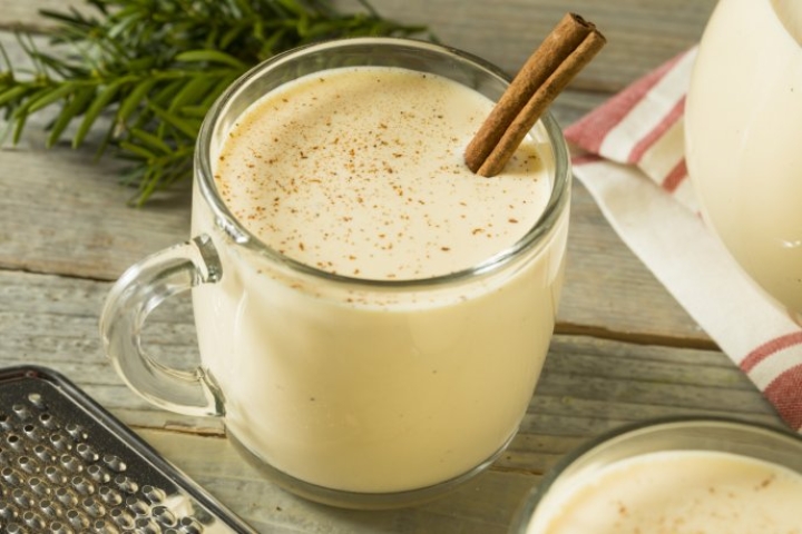 ¿Frío? Sigue la receta para preparar atole de mazapán