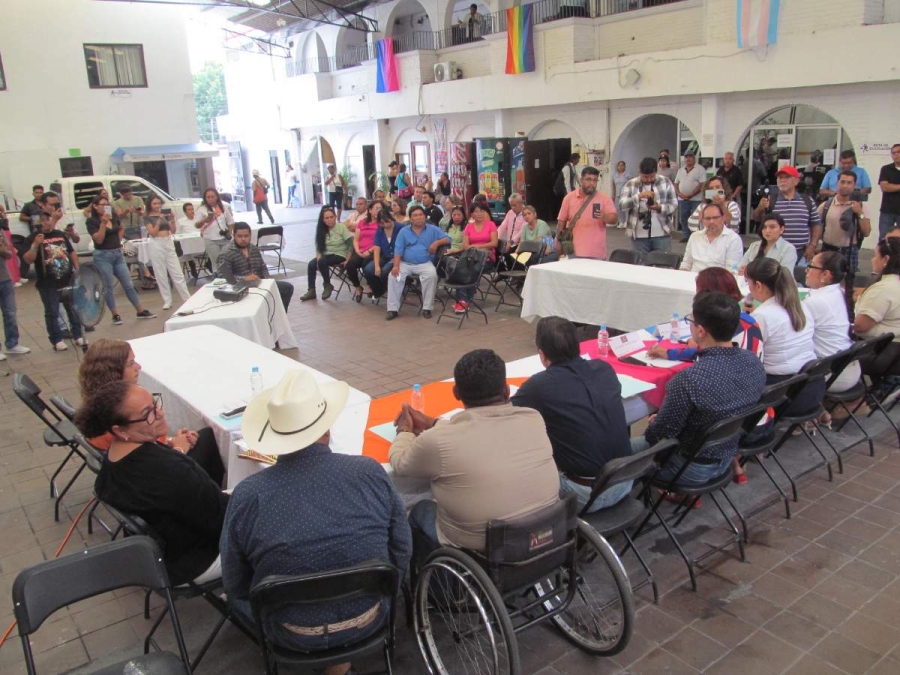 El nuevo órgano colegiado determinará las acciones a seguir en materia de salud, con la promesa de contar con un enfoque comunitario y visión integral.