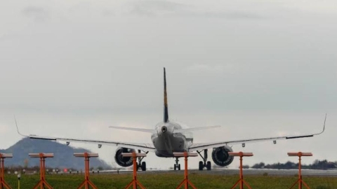 Irán reabre su espacio aéreo tras alto el fuego con Israel