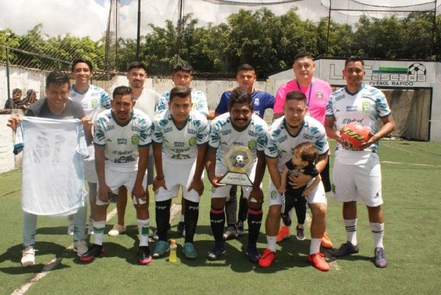 Alemania Motors venció 9-2 a los Leones Indomables, en la cancha de La Cascada.