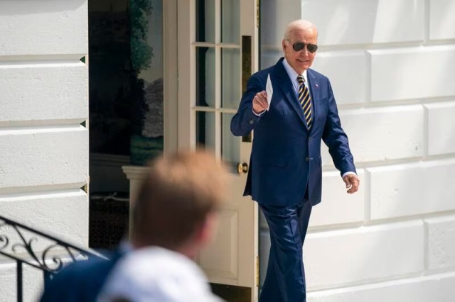 Biden visitará Hawái tras devastadores incendios