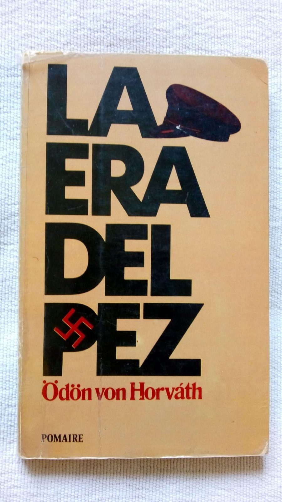 En la edición de Pomaire, La Era del Pez consta de 190 páginas. La novela es considerada un documento importante del periodo de entreguerras.