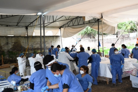 Por condiciones climáticas y riesgo de derrumbe de muro suspenden trabajos de exhumación en panteón &#039;Pedro Amaro&#039; en Jojutla