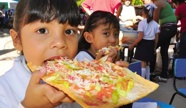 Apoyarán normativa que prohíbe alimentos insanos en escuelas
