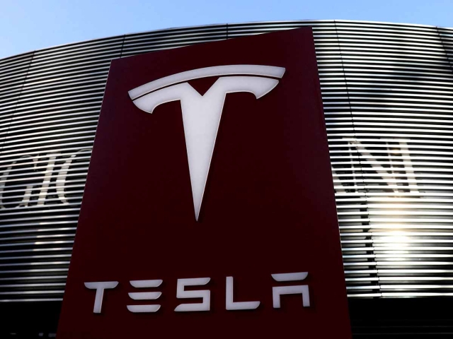 Tesla enfrenta nuevas demandas por discriminación racial