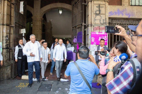 Ofrece gobierno del estado a estudiantes de la UAEM apertura y di&aacute;logo