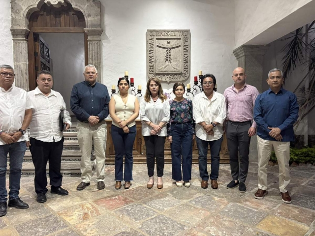 La mandataria Margarita Gonz&aacute;lez Saravia encabez&oacute; el encuentro. 