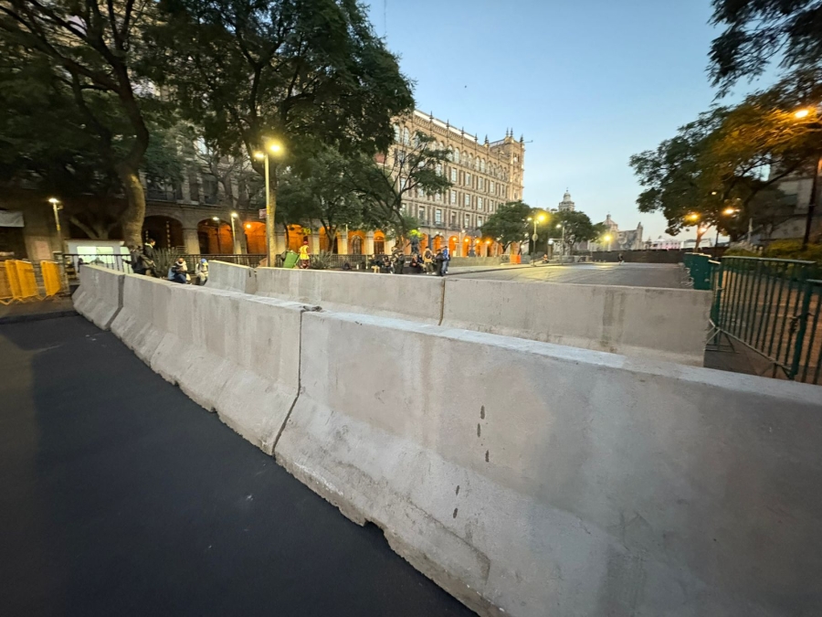 Refuerzan seguridad en el Zócalo por marcha de la Generación Z