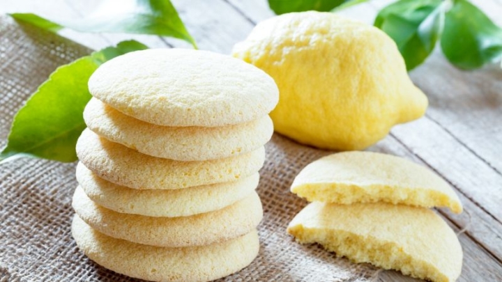 Haz estas refrescantes galletas de limón y dale un toque diferente a tu día