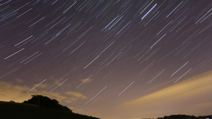 ¿Cómo y cuándo ver la lluvia de estrellas acuáridas del Halley?