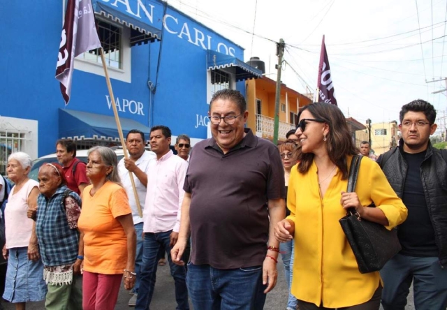 Ayer recorrió el mercado de la colonia Carolina.