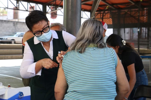 Refuerzan prevenci&oacute;n en Miacatl&aacute;n con jornada de vacunaci&oacute;n
