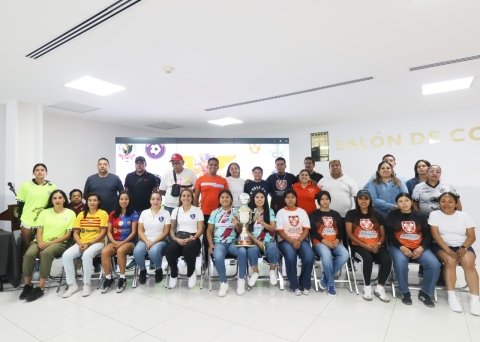 Realizan sorteo y rol de juegos de la 'Copa Naranja Luz Dary Quevedo Maldonado' en el Congreso del estado