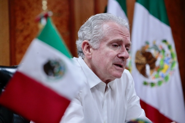 Santiago Creel pospone su renuncia a la Presidencia de San Lázaro