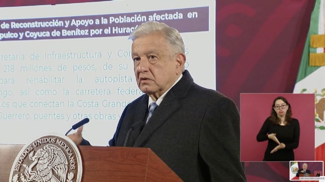 AMLO afirma que reconstrucción de Acapulco será en menos de dos años