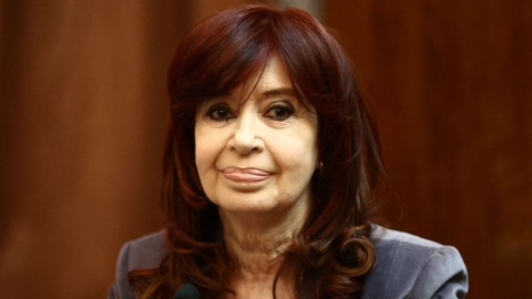Tribunal restringe visitas de Cristina Fern&aacute;ndez en su arresto domiciliario