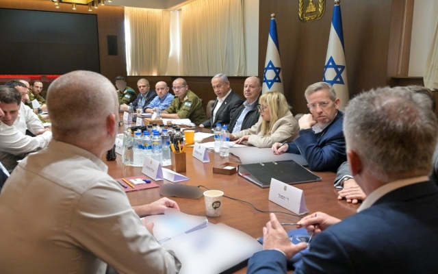 Israel: Gabinete de Seguridad sugiere a Netanyahu firmar acuerdo de paz