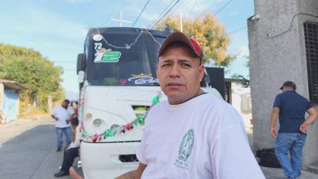 Enrique profesa su fe a la Virgen de Guadalupe, a quien confía su seguridad en cada jornada laboral.