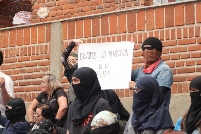 La Resistencia Estudiantil UAEM reclama el cese de los representantes de la FEUM. 