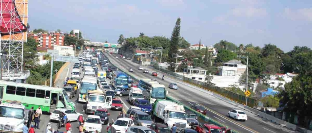 “… las poblaciones de otros lugares están exigiendo la transición hacia la electromovilidad, mientras que en nuestro país se piensa en tener gasolina barata…”