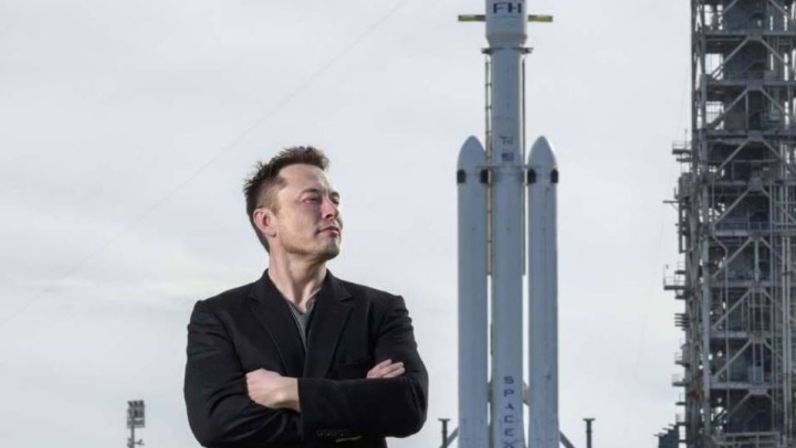 Elon Musk predice que SpaceX podrá llevar a los humanos a Marte en unos 10 años