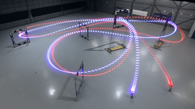 Dron &#039;Swift&#039; supera pilotos humanos con inteligencia artificial