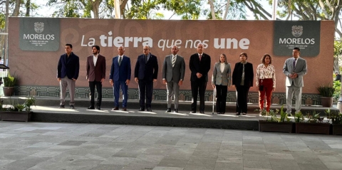 Conmemora Poder Ejecutivo Día de la Bandera de México