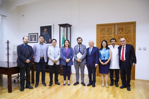 Impulsan Margarita González Saravia y Alejandro Svarch un sistema de salud gratuito, universal y de calidad